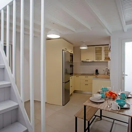 Whitehomes1 *